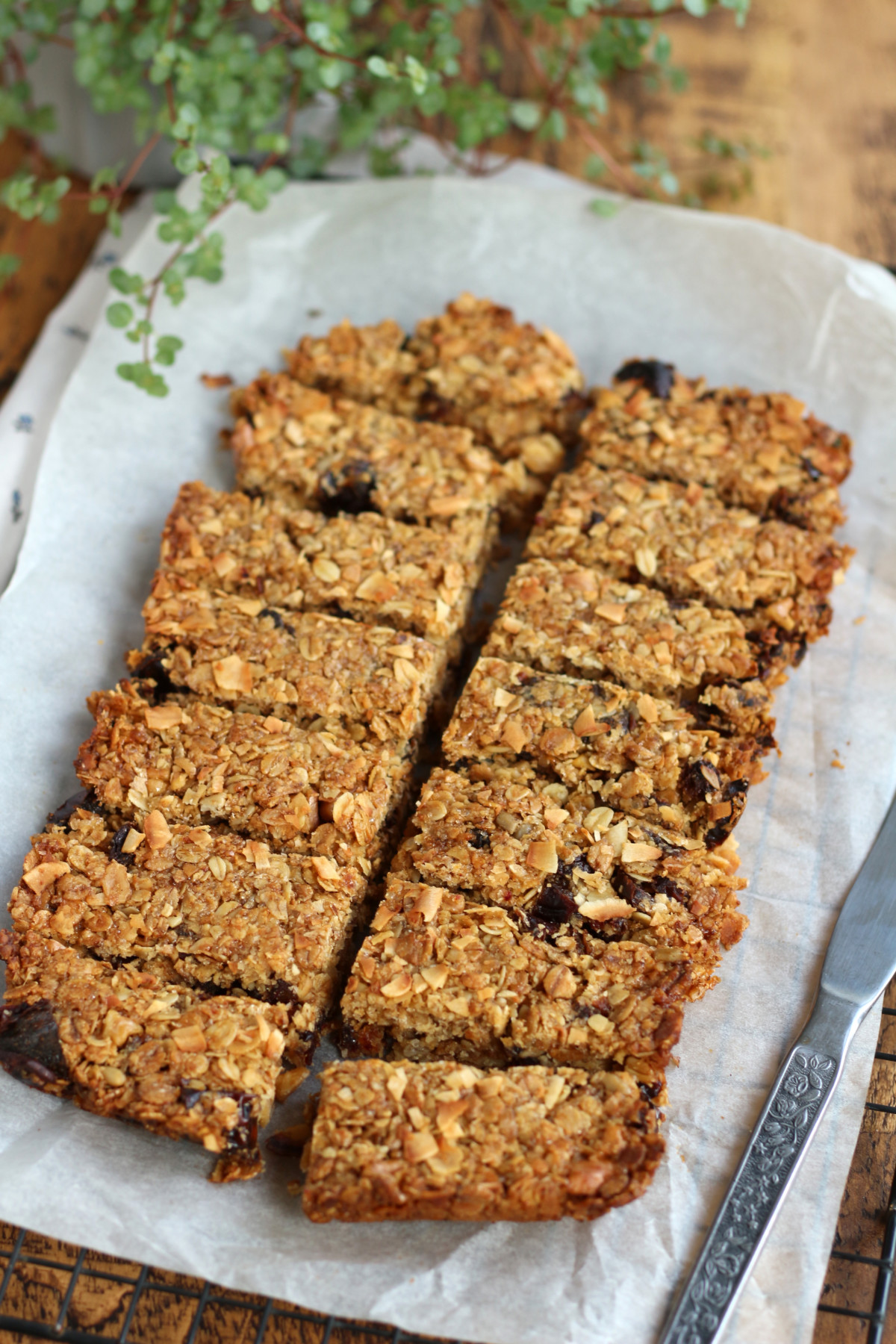 Medjoul date flapjacks - Zaytoun